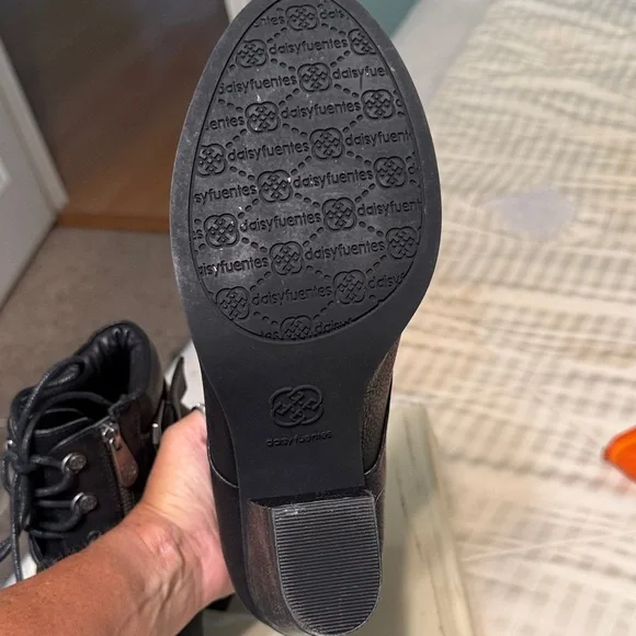 Daisy Fuentes Black Lace Up Boots - Picture 4 of 7